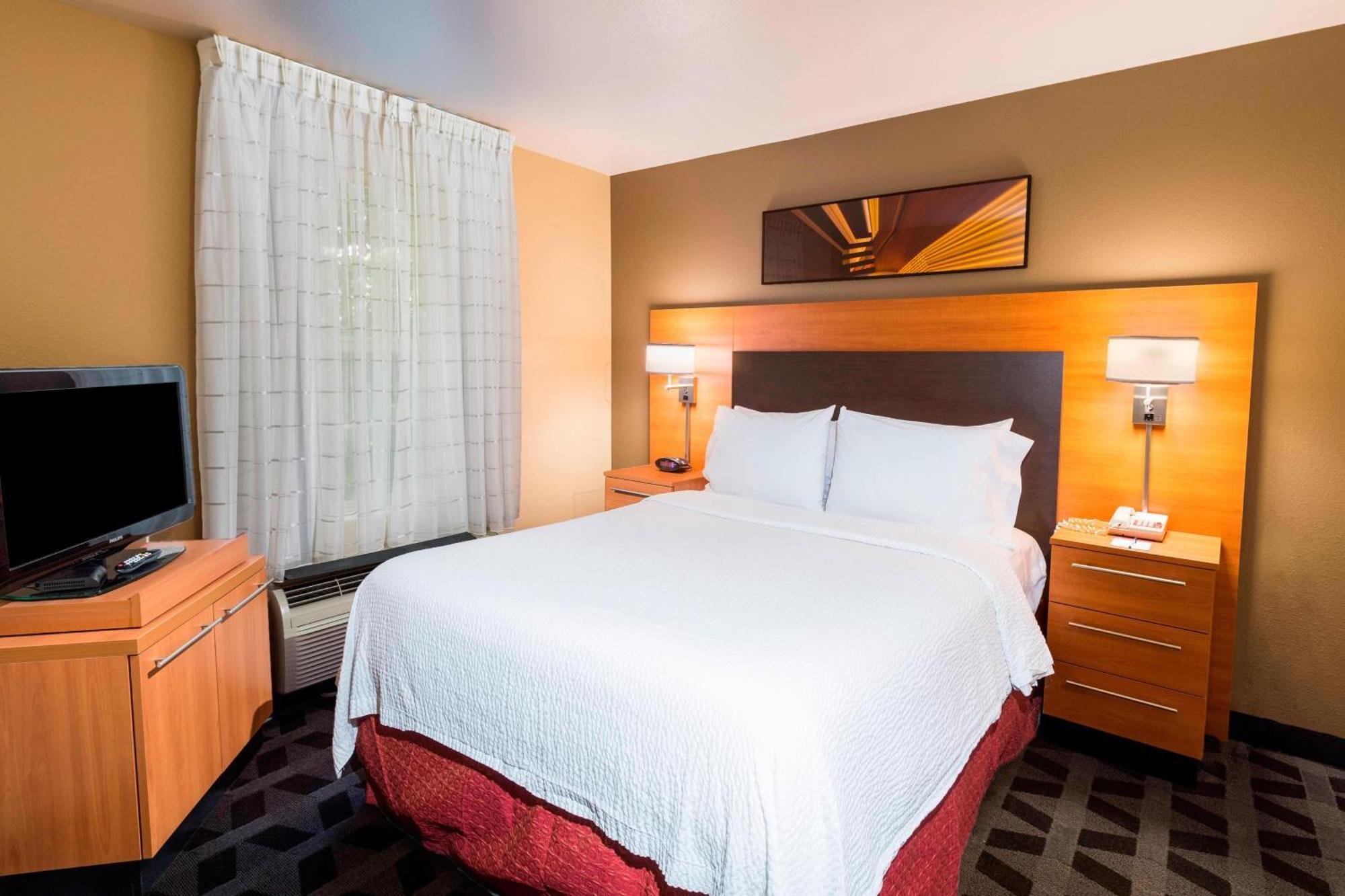 Towneplace Suites By Marriott Atlanta Kennesaw Bagian luar foto