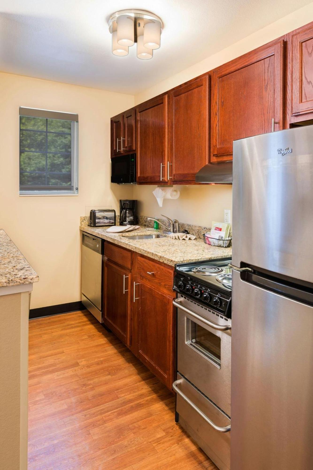 Towneplace Suites By Marriott Atlanta Kennesaw Bagian luar foto