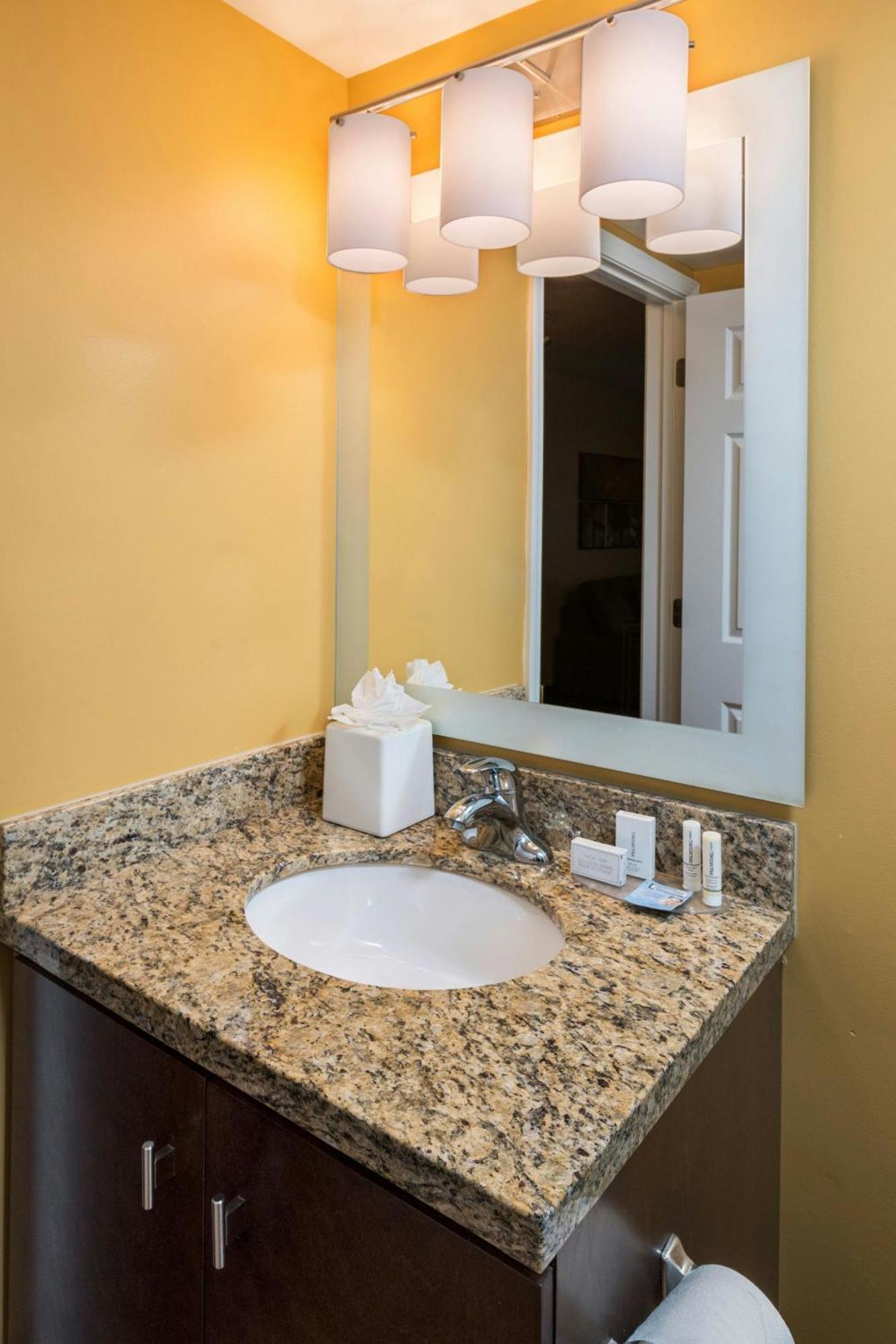 Towneplace Suites By Marriott Atlanta Kennesaw Bagian luar foto