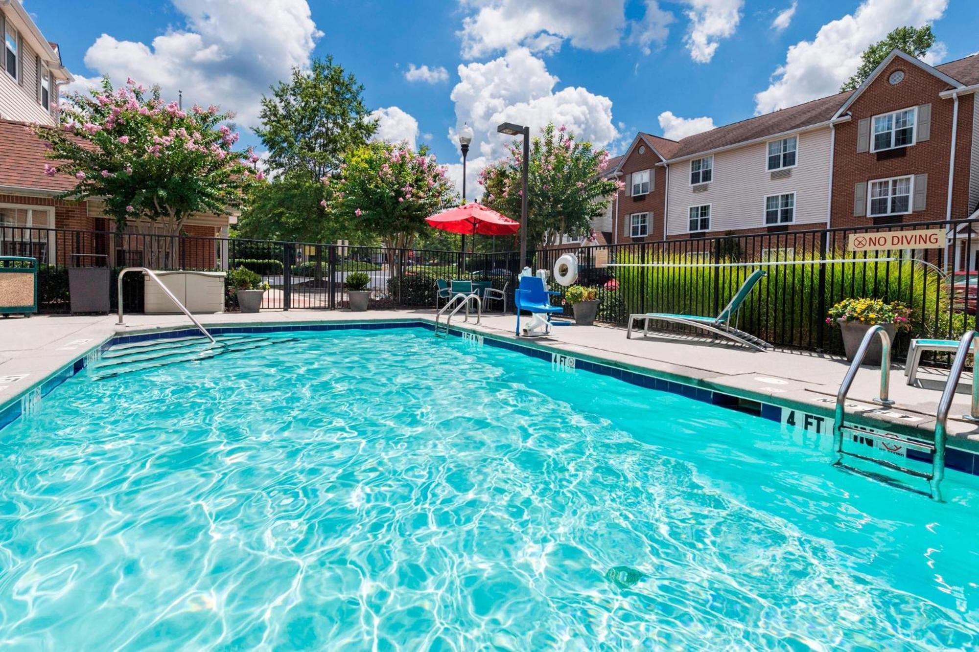 Towneplace Suites By Marriott Atlanta Kennesaw Bagian luar foto