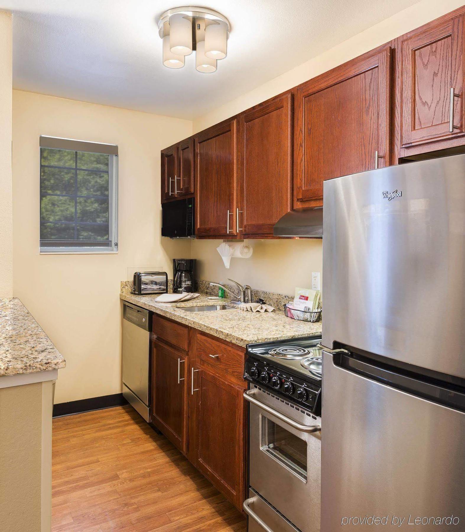 Towneplace Suites By Marriott Atlanta Kennesaw Bagian luar foto
