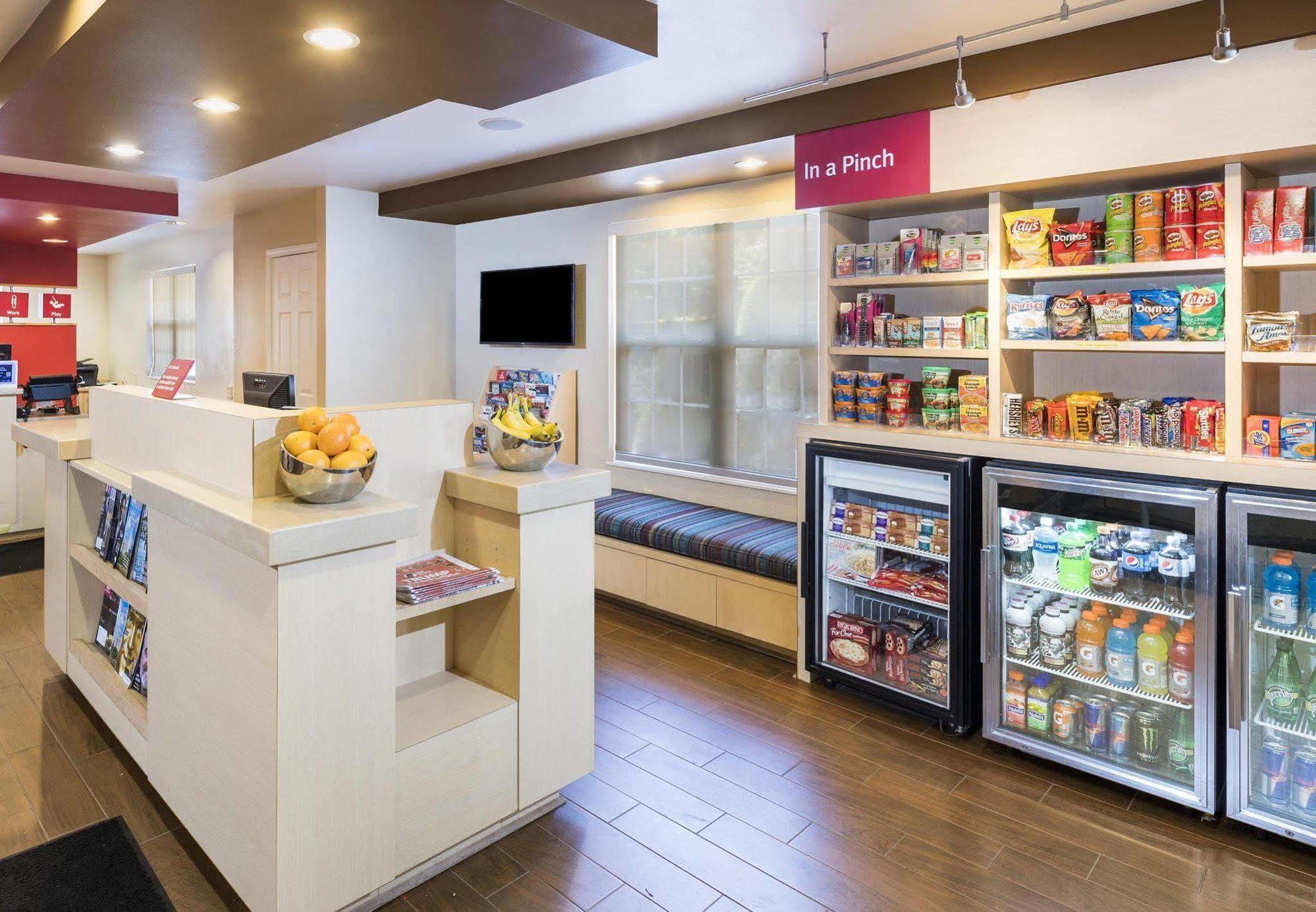 Towneplace Suites By Marriott Atlanta Kennesaw Bagian luar foto